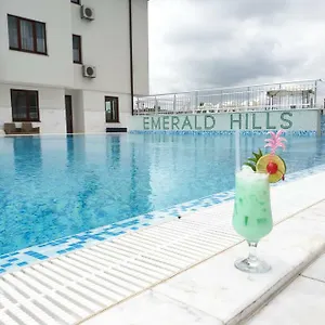 Emerald Hills Апарт-отель